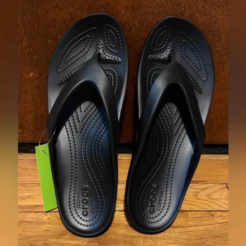 Black Crocs Kadee II flip flops, Women’s 10, Brand New With Tags